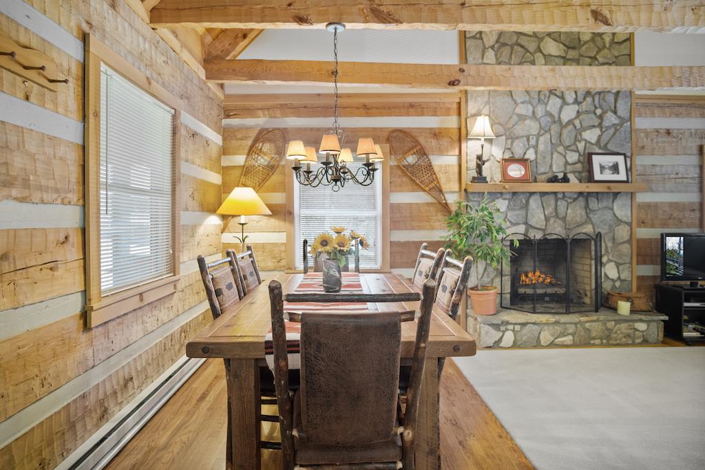 American Pride Cabin Seven Devils Vacation Rental